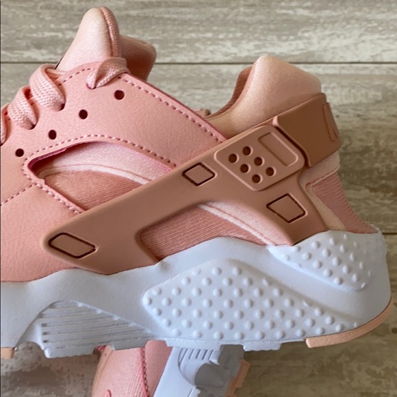 NWT Nike huarache run special edition - Picture 10 of 10